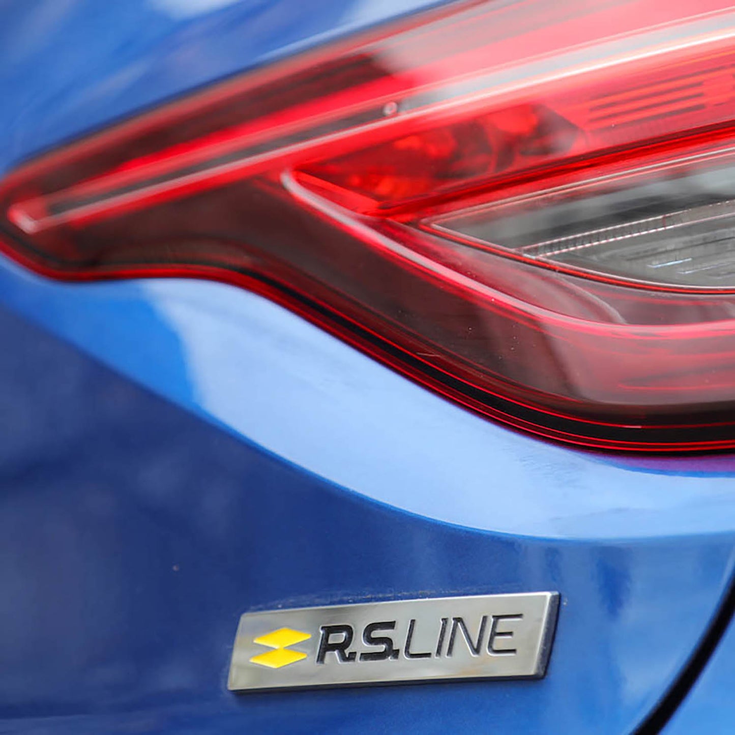 EHİLTEK Renault Clio 5 RS-Line Krom Çamurluk Çıtası ABS 2019 ve Sonrası