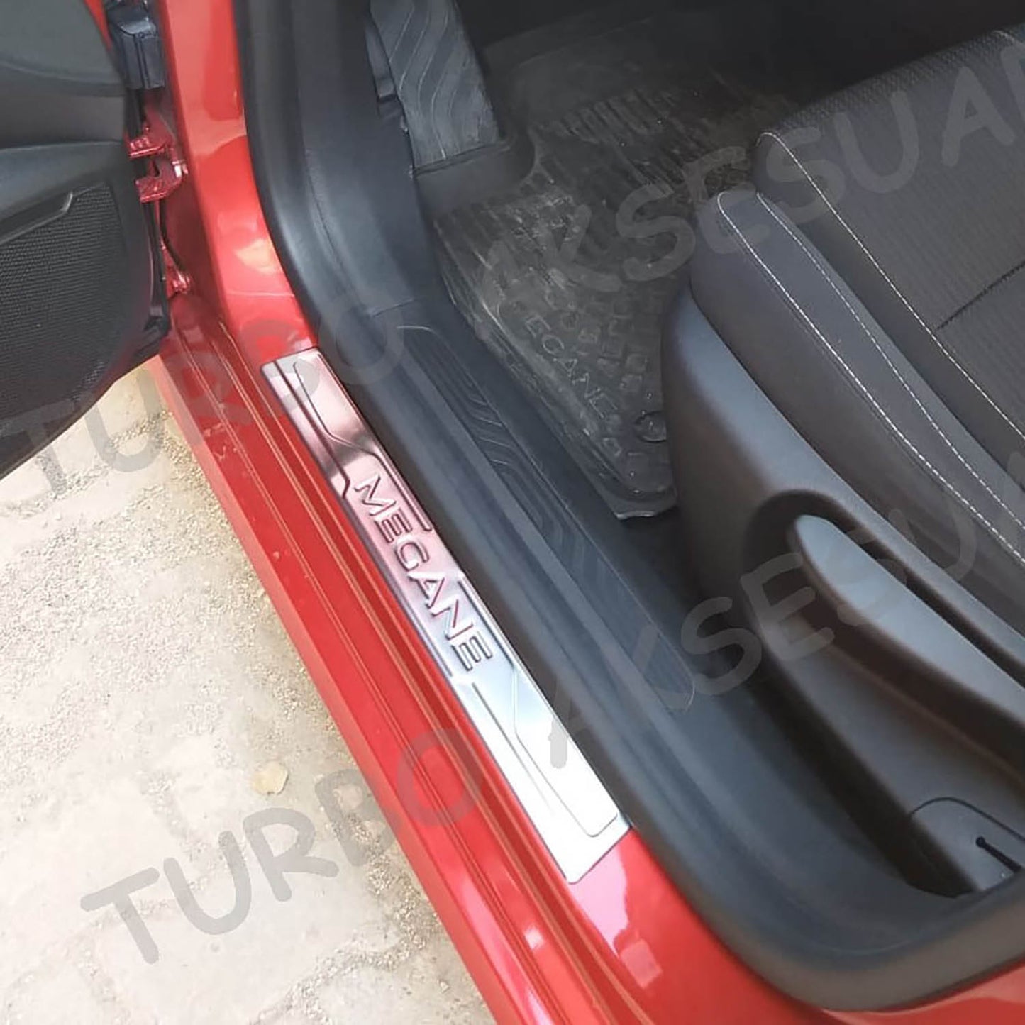 Renault Megane 3 (2016+) - Kapı Eşiği - (4 Parça P. Çelik) - (HB-SD-Taşlı - Mat-Yazılı Model)